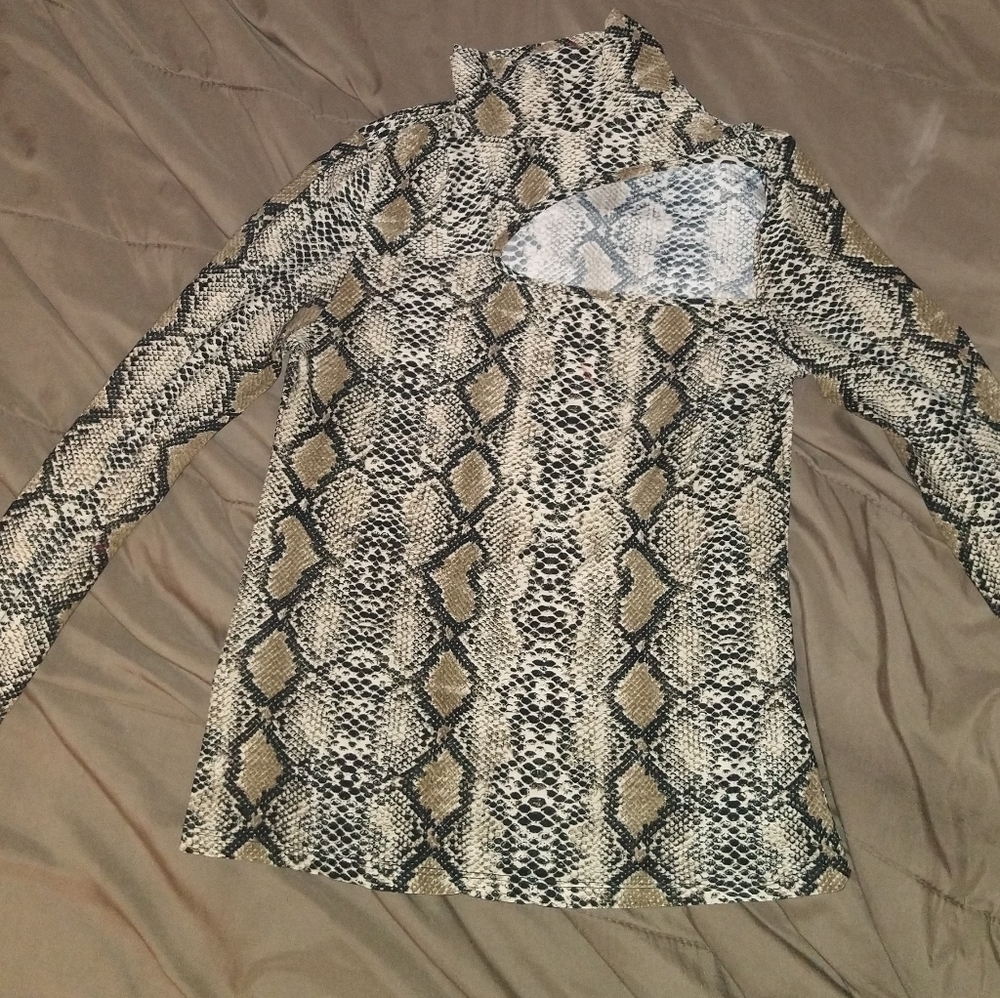 Long sleeve snake print shirt
